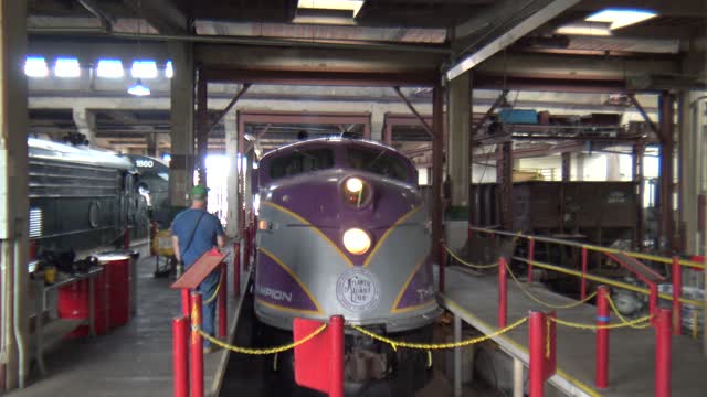 Atlantic Coast Line E3A 501 Rolling Into The Roundhouse And Turning Off The Mars Light