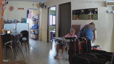 hallfront day n night 20220329