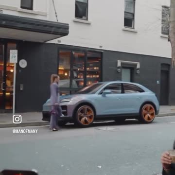 Since when do Porsches change colour?😱