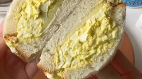 Egg sandwich