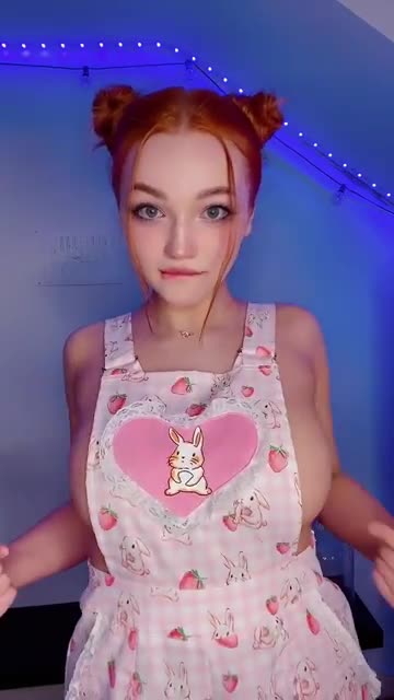 No Bra Challenge 🍑 #nobrachallenge #nobragirl #club #feed #trending #viral #gym