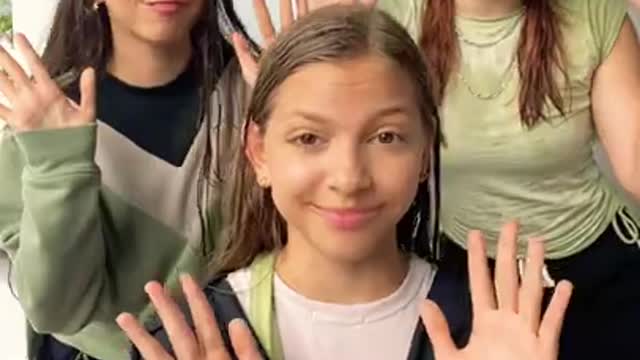 “Hands Up” transition 🙌 | Triple Charm