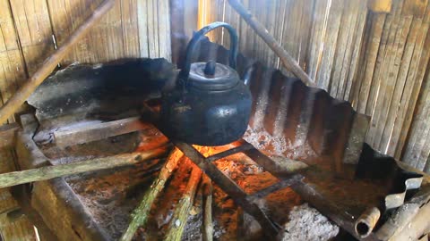 traditional water cooking tools