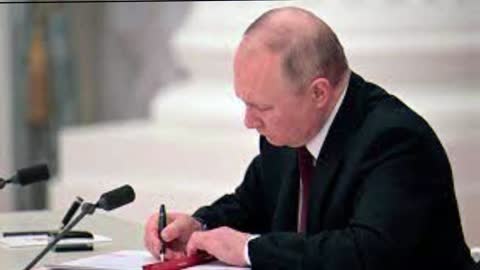 Putin decides to launch the first nuclear bomb on Ukraine