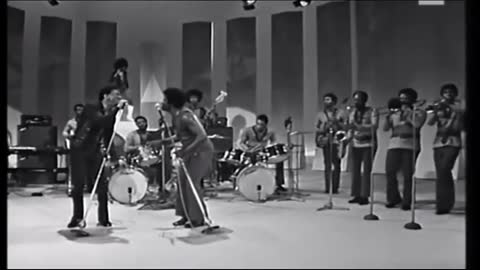 James Brown and the Original JB’s (with Bootsy Collins) italian TV-show 1971