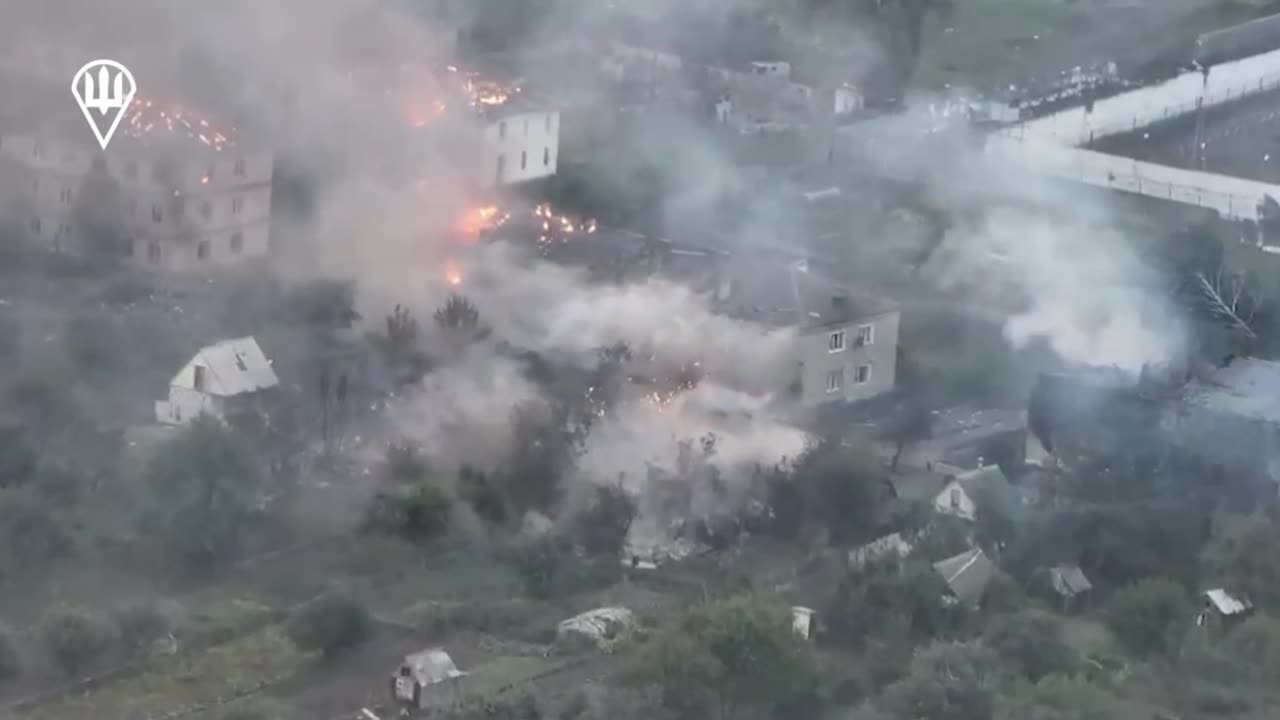 ‼️ Ukrainian BMP "Marder" effectively destroys a house where Russian