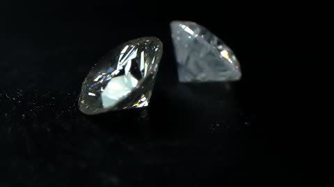 Diamonds...REAL vs FAKE!.