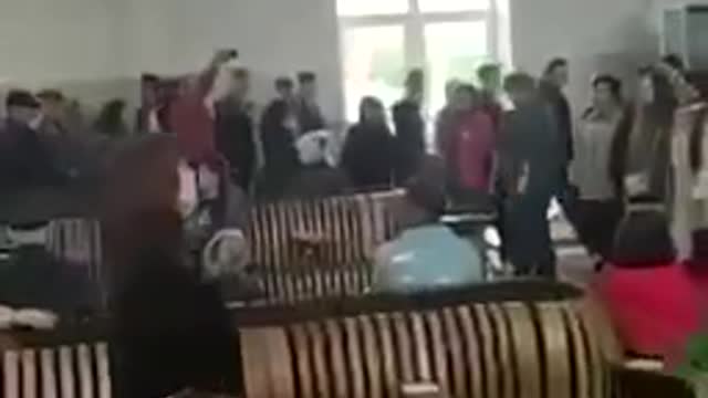 Ryazan-2 railway station, russian people meet the paratroopers
