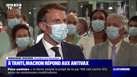 Emmanuel Macron aux manifestants