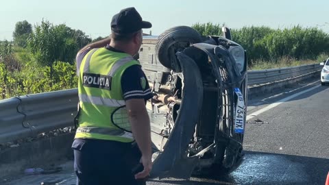 Aksidenti ne autostraden e Durresit