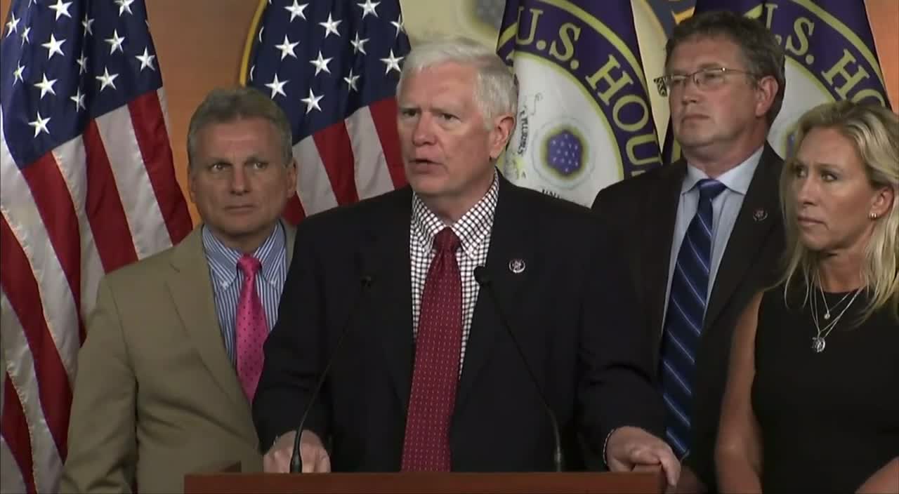 Mo Brooks UNLOADS on Media Hack Defending Chi-Coms During Presser on Fire Fauci Act