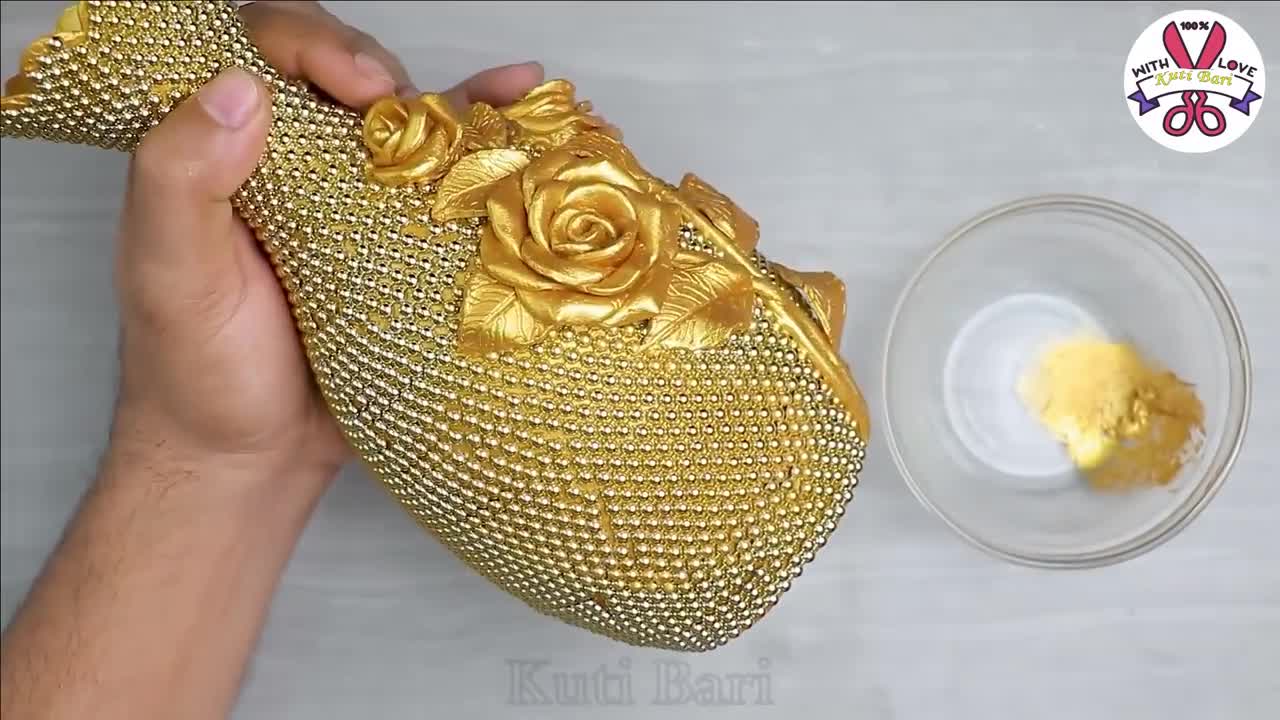 How to make Flower vase using plastic bottle