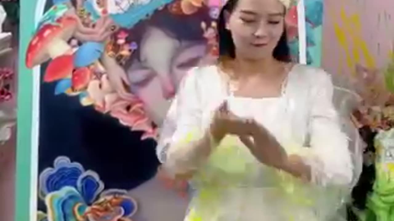 The girl is best artist in the world 🤩😻🤩