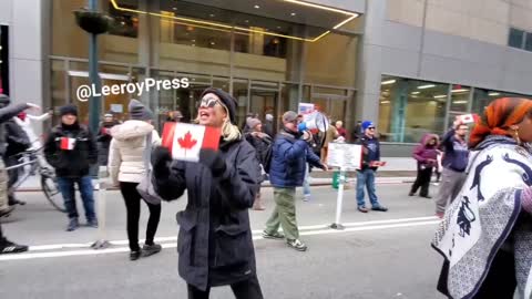 "Take the Mask Off; You are Not a Slave" - NYC Activists Show Support for the People of Canada