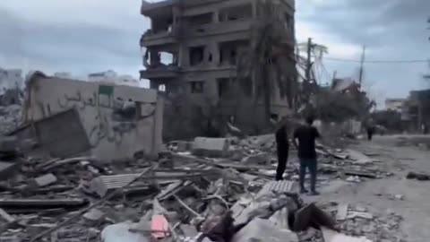 Gaza this morning with HAMAS leaders still not calling the surrender.