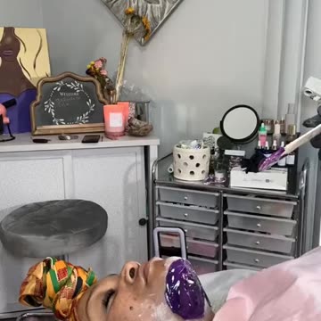 Watch a Professional Waxing Specialist Use Purple Seduction Synthetic Hard Wax!