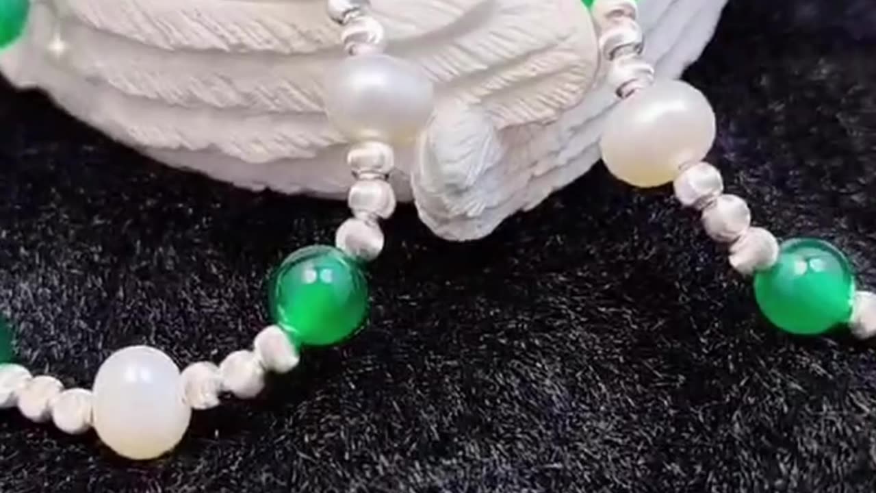 GN-20241223-02 Chrysoprase Beaded earring 6MM Beads with pearl silver Best Chrysoprase Smooth Round