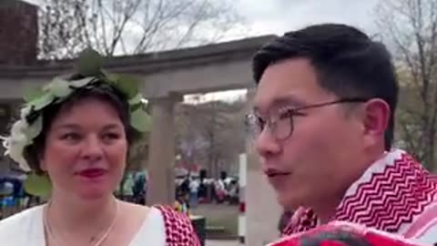 #Canadian Couple #Bride & Groom Show Their Love and Solidarity