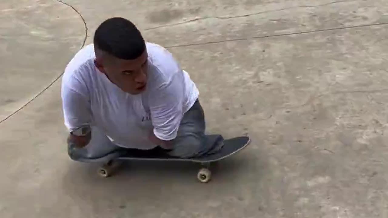 Guy With No Legs Skateboarding