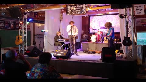 Mr Mojo risin with Jiggy Jaguar Red Shed Music venue Hutchinson KS USA