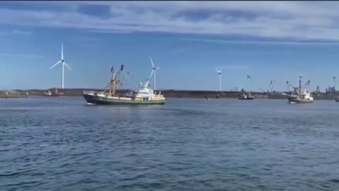 Dutch fisherman join the farmers protests by blocking major ports