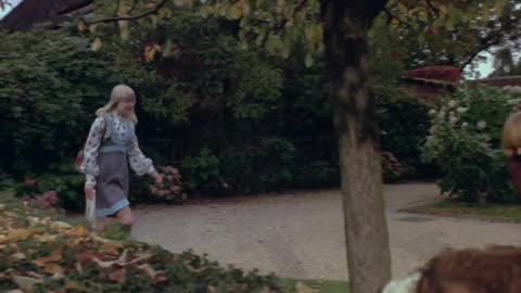 Father Dear Father [1973]. Comedy film