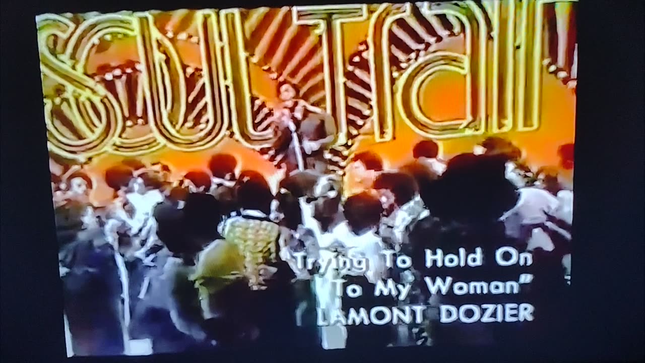 Lamont Dozier 1973 (Soul Train) Trying To Hold On To My Woman
