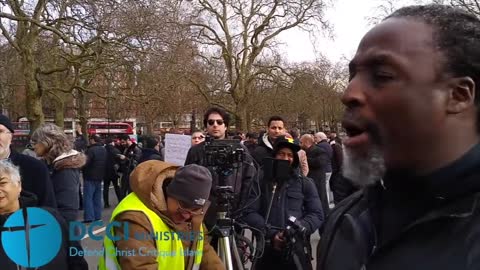 Shirt Lifter. Don't become dhimmi. Speakers Corner