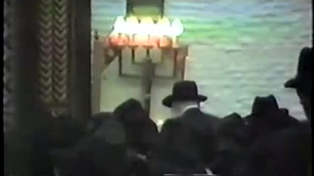 14. Vov Tishrei 5744 - Maariv, Shacris and Mincha = ליל ויום ו' תשרי תשמד