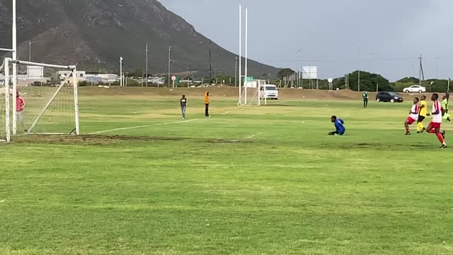 Gansbay Rovers vs. Jende Cosmos: Goal! Buhle