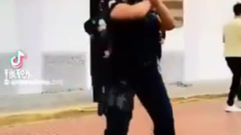 White versus black police woman,who won?