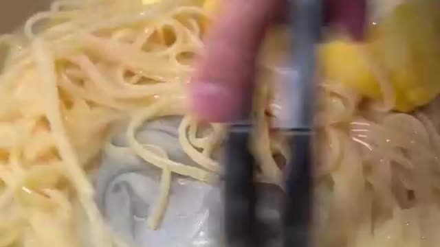 Spaghetti with lemon