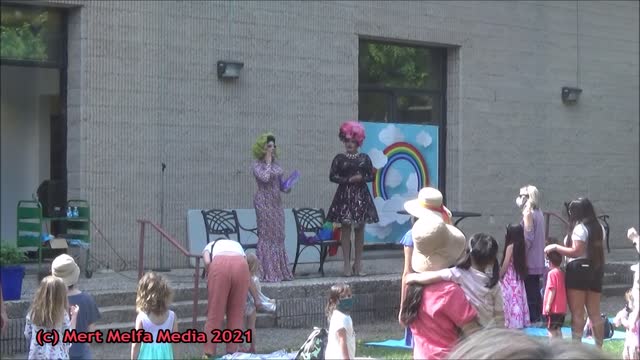 Videographer asked to stop filming "Drag Queen Story Hour" at the Chappaqua Public Library