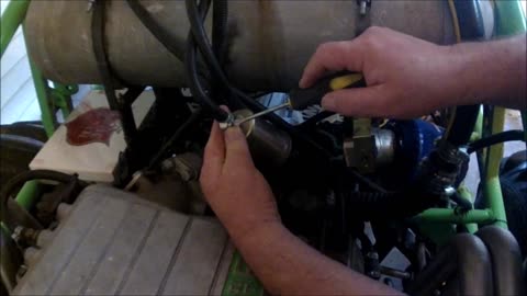 Checking fuel pressure and fuel filter on the Sand Rail