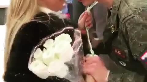 A Russian soldier returned home and proposed to his girlfriend