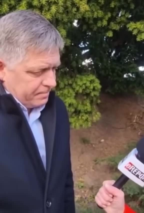 Robert Fico se vyjádřil k vojenské dodávce samohybných houfnic Zuzana na Ukrajinu