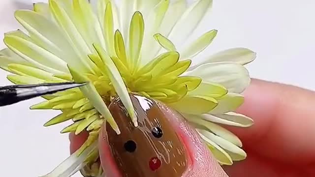 Manicure with flowers