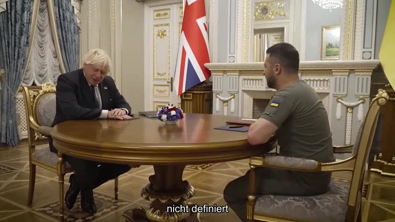 Boris Johnson kam mit einem unangekündigten Besuch in Kiew an