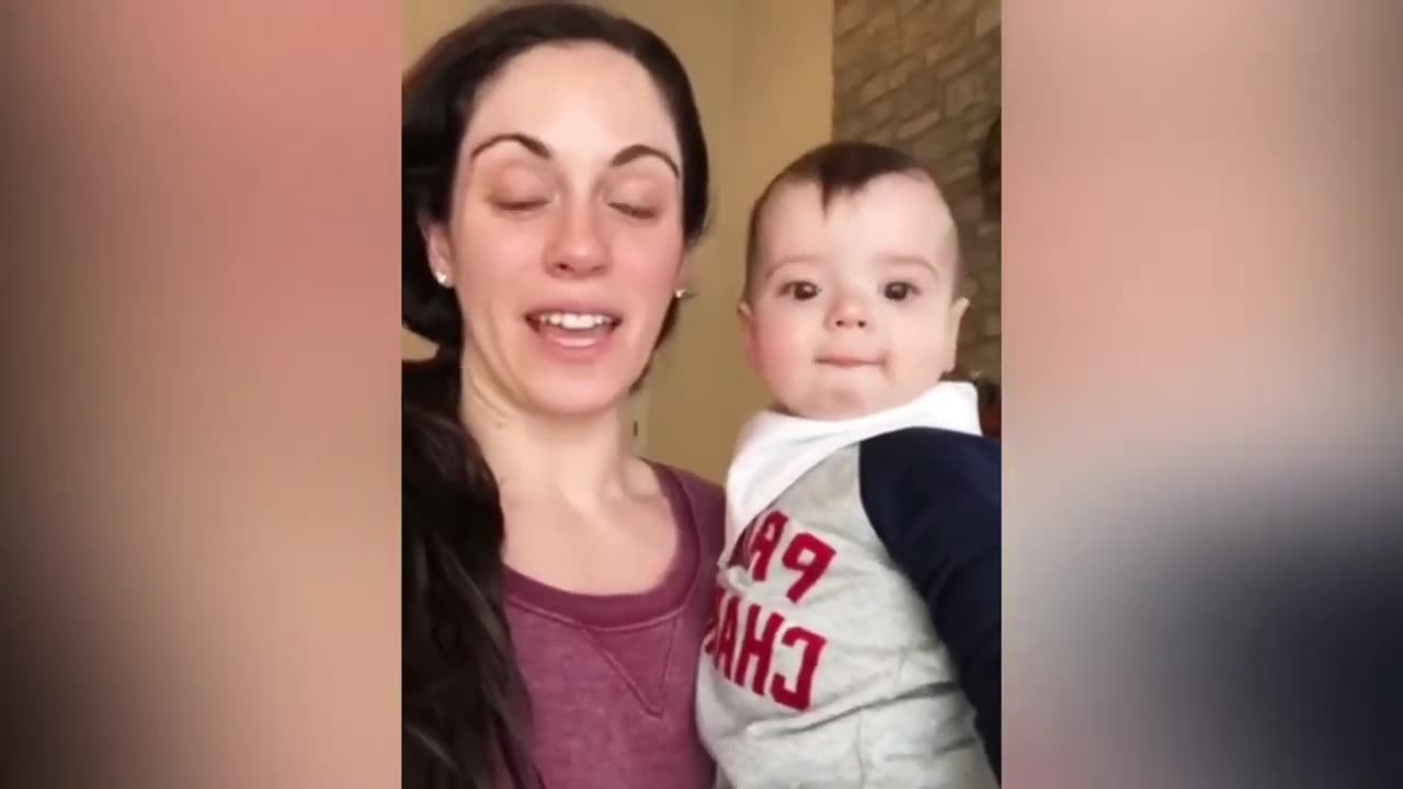 Best Funny Baby Videos- Funny Babies in Kitchen