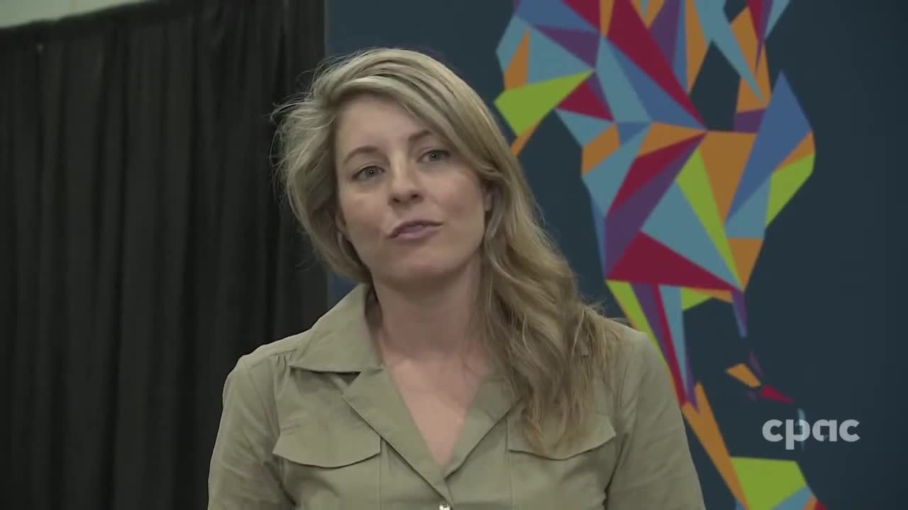 Summit of the Americas: Mélanie Joly speaks with reporters – June 10, 2022