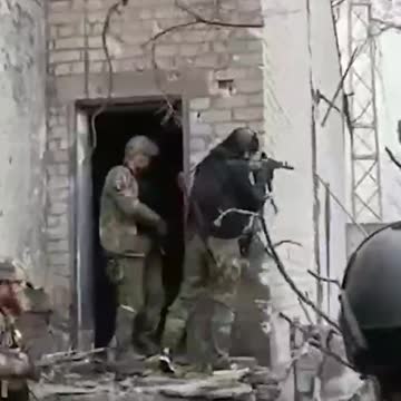 Chechen Republic continue to clean up the residential areas of Mariupol