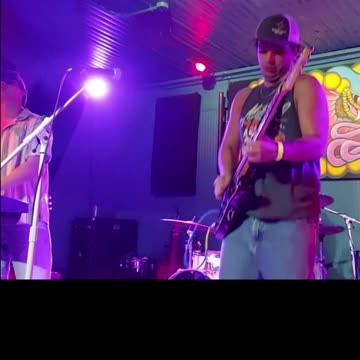 Max Indiveri (The Whips) - LIVE @ Cobra (Short)