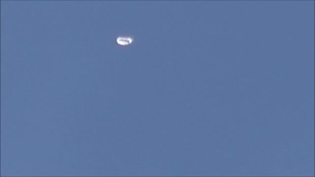 Barbell UFO / Fast Walker - Captured Moving Slow 26 April 2021 Adelaide