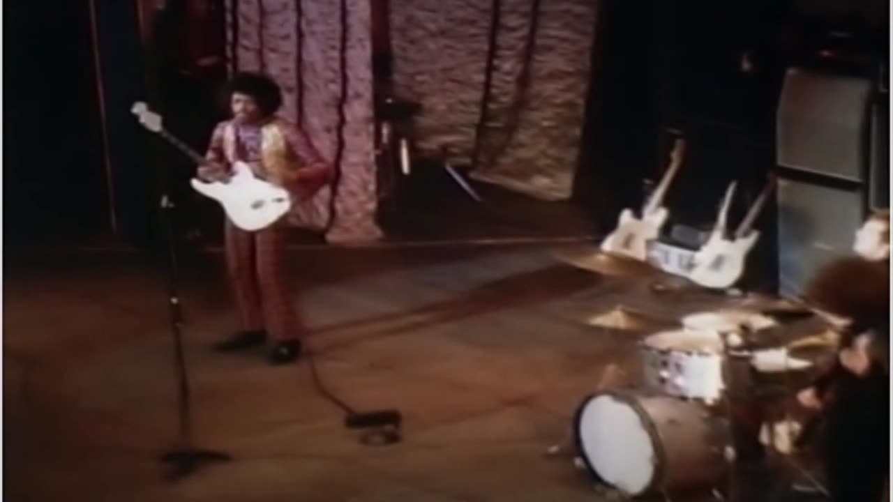 Jimi Hendrix - Purple Haze (A rare live England, 1967)