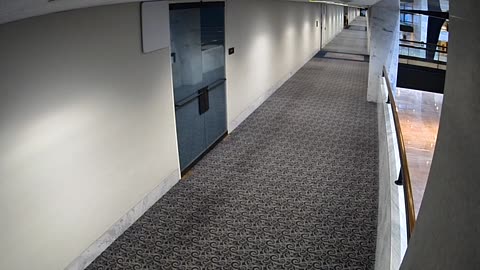 1472HSOB02SH211SouthHallway_2021-01-06_07h40min01s030ms.mp4