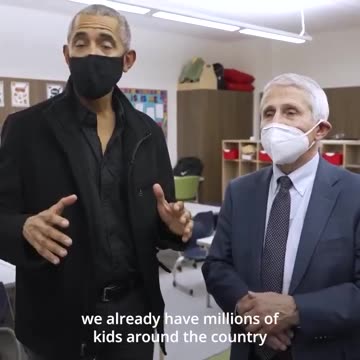 פאוצי עם ברק אובמה מקדמים חיסונים ואומרים לכו לשאול את הרופאים הם יגידו לכם שזה בטוח כי הוא יודע שמסתירים את הסיכונים