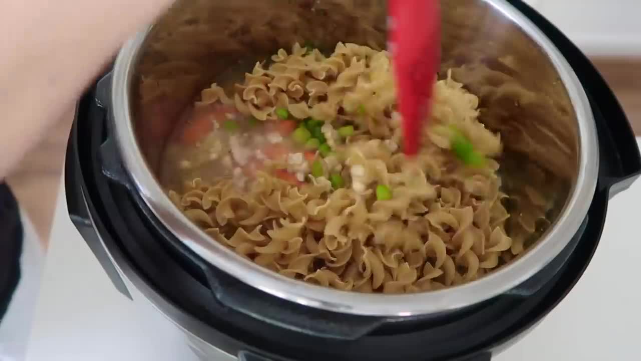 Instant Pot Chicken Noodle Soup (5 Minute Cooking Time)