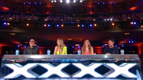 Anna DeGuzman: Magician is SHOCKED by her own MAGIC! | Auditions | AGT 2023