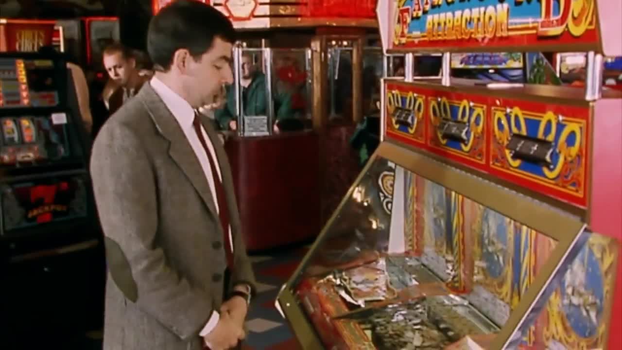 Funny Clips Mr Bean the bean