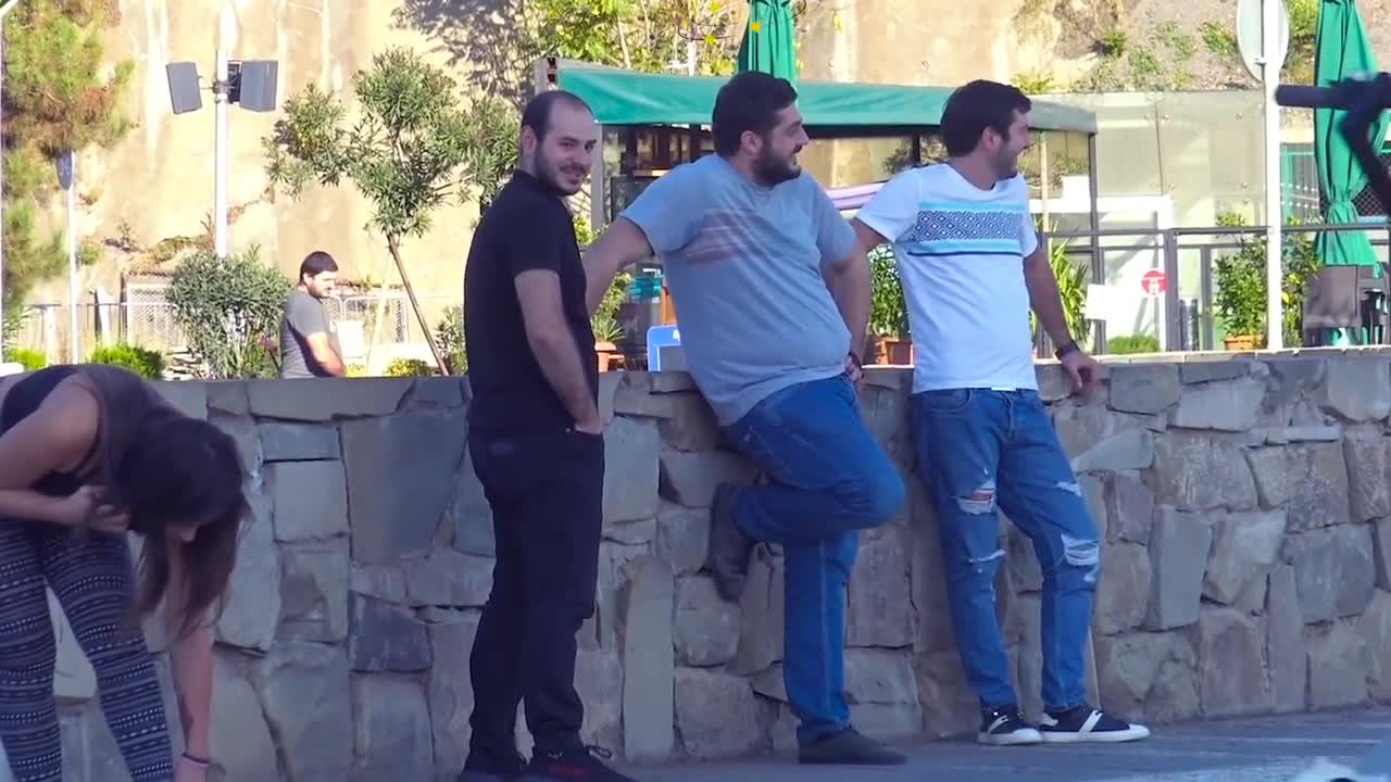 big sexy butt prank in public!!